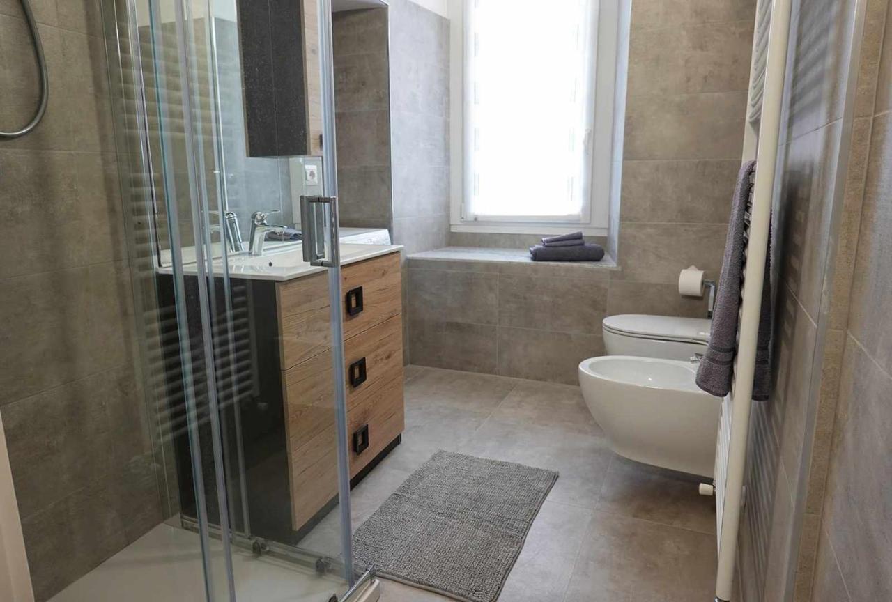 Casa Valeria Intero Appartamento Bosisio Parini ภายนอก รูปภาพ